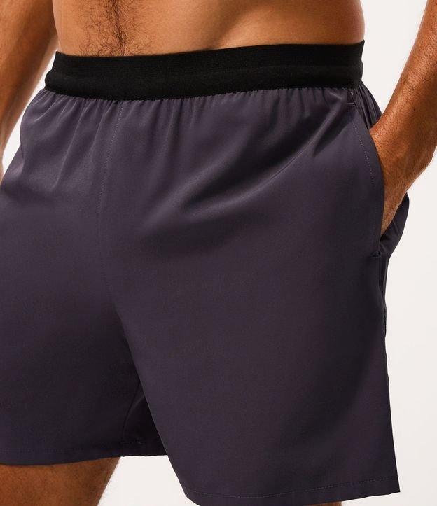 Bermuda Masculina Tecnológica con Cintura Contrastante 4