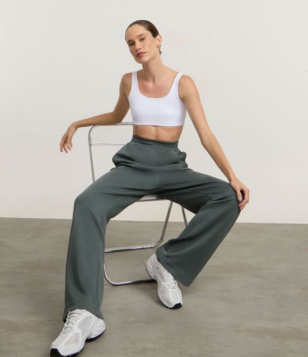 Pantalón Recto Deportivo en Modal con Trenzadora 1
