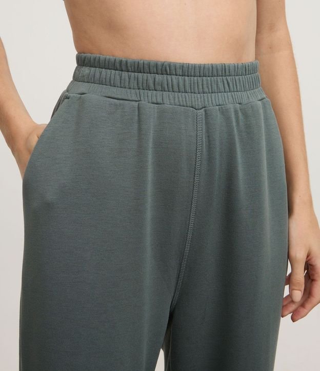 Pantalón Recto Deportivo en Modal con Trenzadora 3