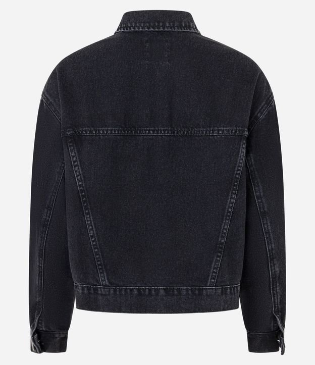 Campera Boxy en Jeans con Bolsillos y Recortes 8