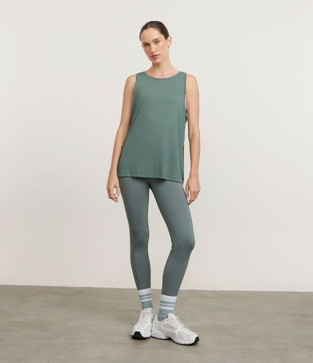 Musculosa Deportiva en Poliamida con Recorte en la Espalda 3