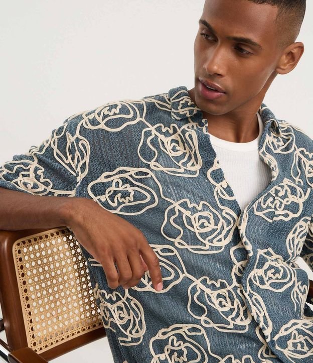 Camisa en Punto con Textura Floral 3