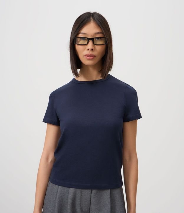 Blusa Slim Básica en Algodón Peruano con Cuello Redondo