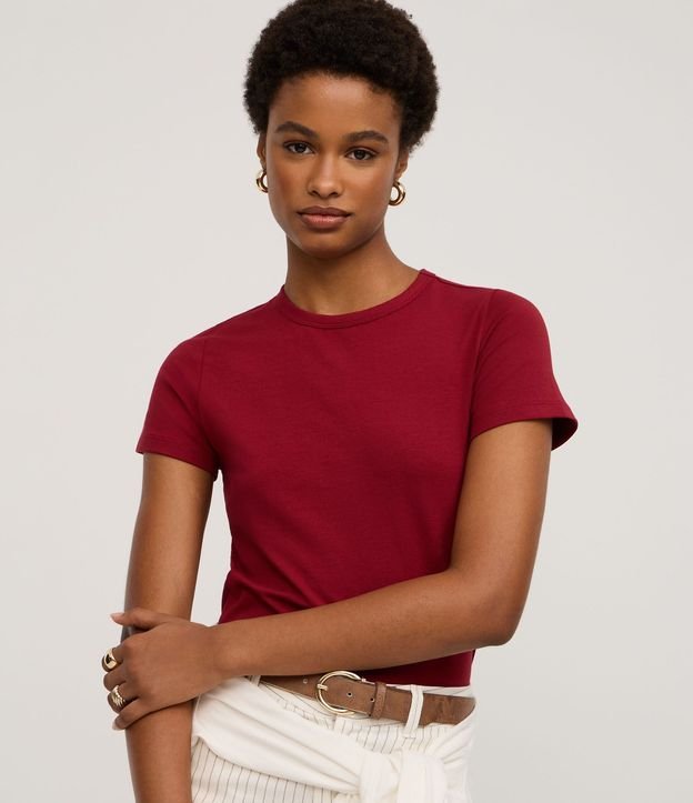 Blusa Slim Básica en Algodón Peruano con Cuello Redondo