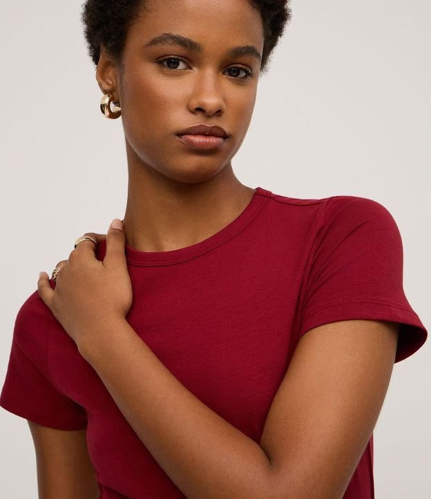 Blusa Slim Básica en Algodón Peruano con Cuello Redondo 3