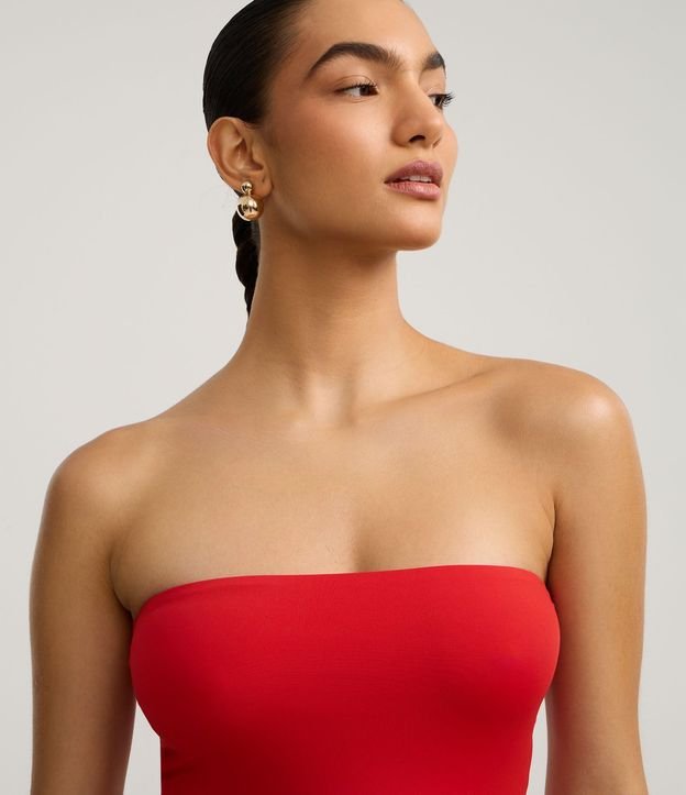 Blusa Ajustada Sin Bretel en Poliamida 3