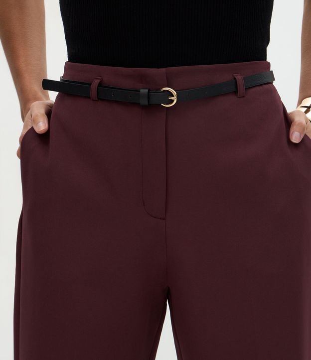 Pantalón Carrot Sastrería en Crepé con Cinturón Fino 4