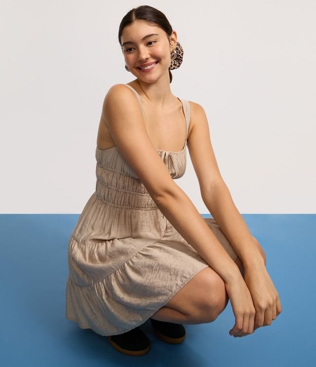 Vestido Evasê Corto con Lazo y Babados 6
