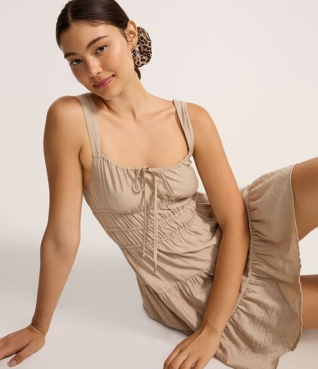 Vestido Evasê Corto con Lazo y Babados 5