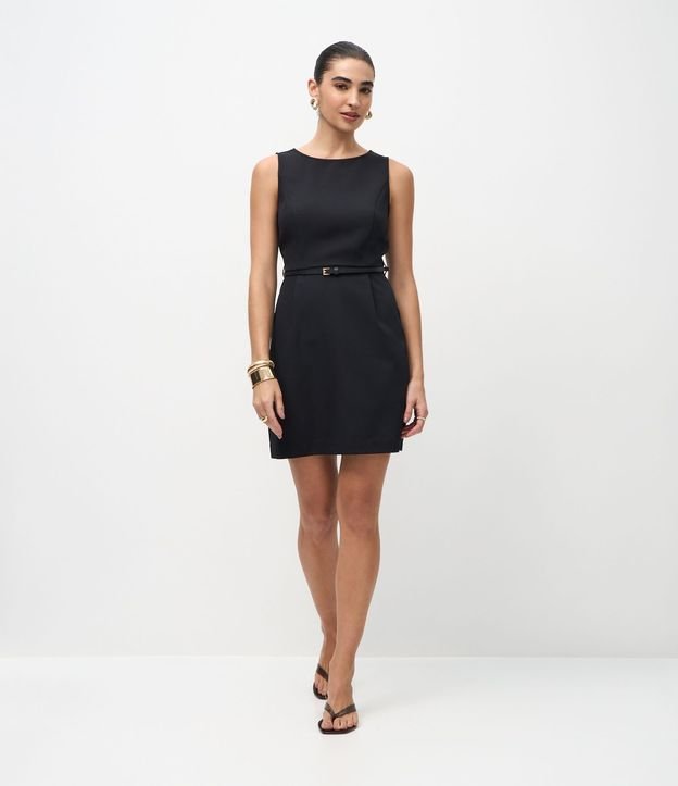 Vestido Corto en Crepé con Pliegues Delanteros y Cinturón en PU 2
