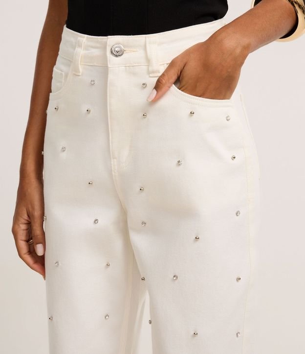 Pantalón Mom Comfort en Sarga con Brillo 4