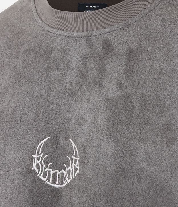 Remera Oversized en Media Malla con Estampa Lettering y Bordado 6