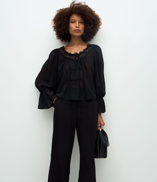 Pantalón Wide Leg Sastrería en Crepé con Botón 2