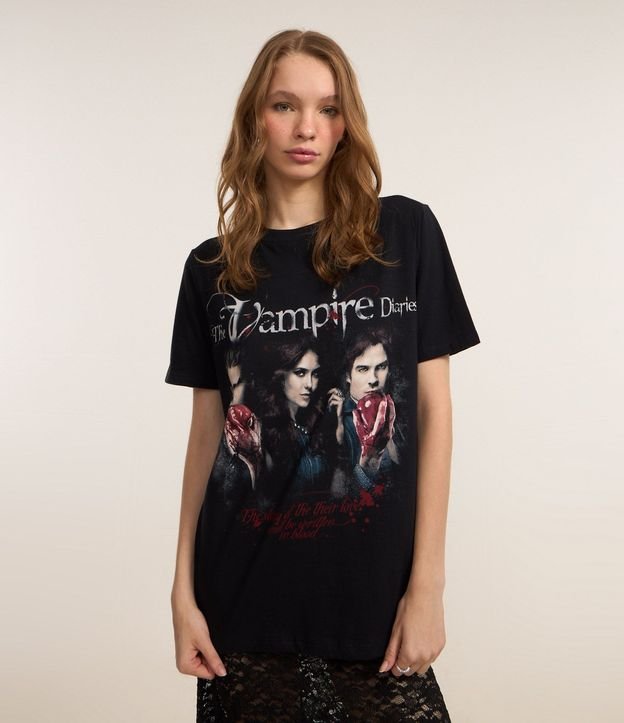 Remera T-shirt con Estampa Vampire Diaries