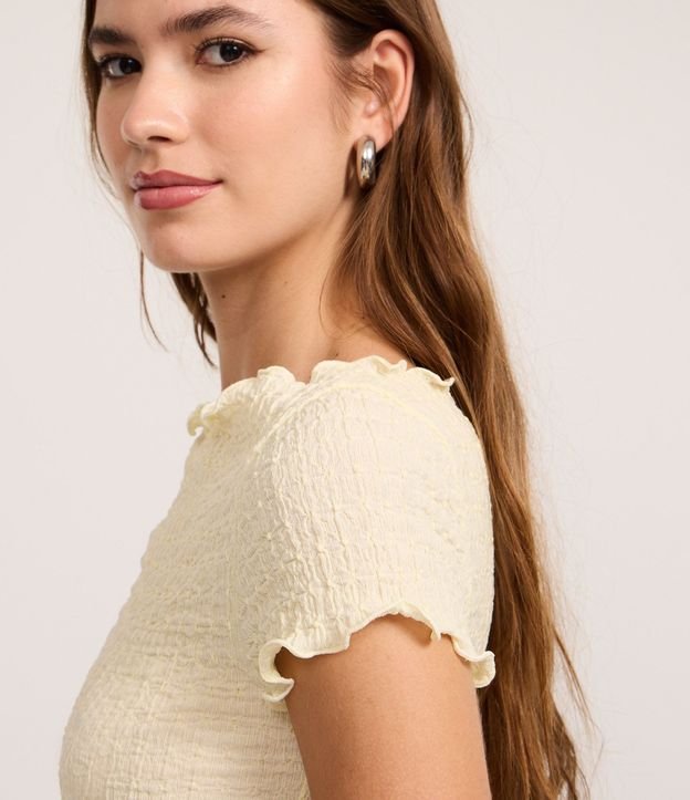 Blusa con Textura y Ondas en los Biés 3