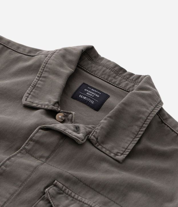 Camisa Overboxy en Sarga con Bolsillo Sobre Delantero 9