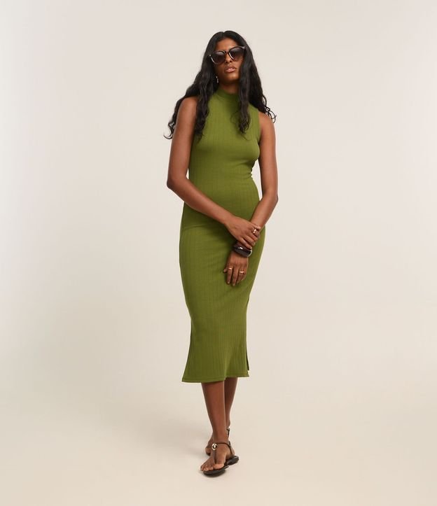 Vestido Midi Canelado en Rib con Cuello Alto 2