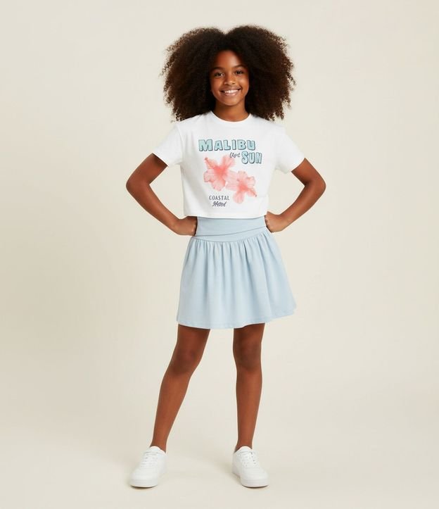 Remera Infantil Boxy con Estampa de Flores Malibu - Talle 7 a 16 años