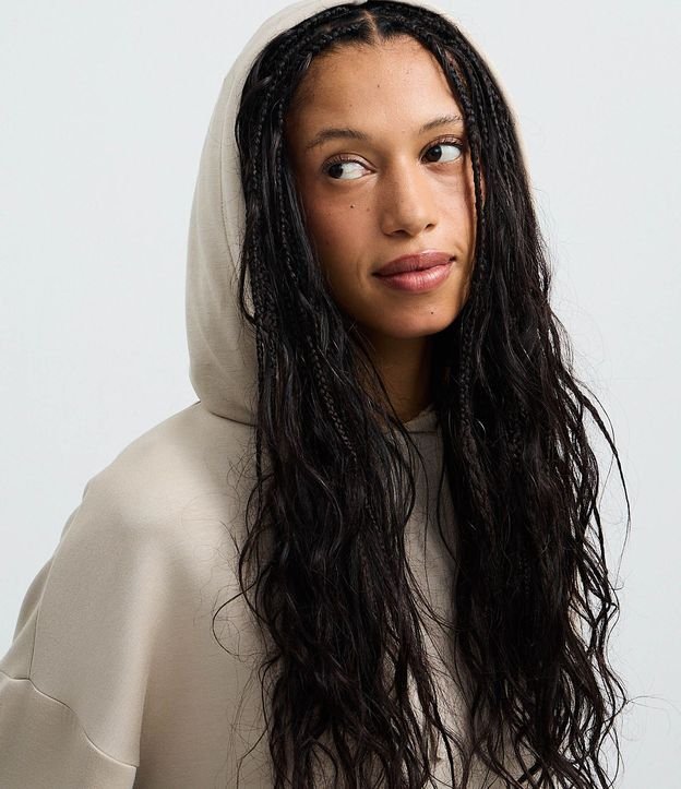 Buzo Oversized en Modal con Capucha 4