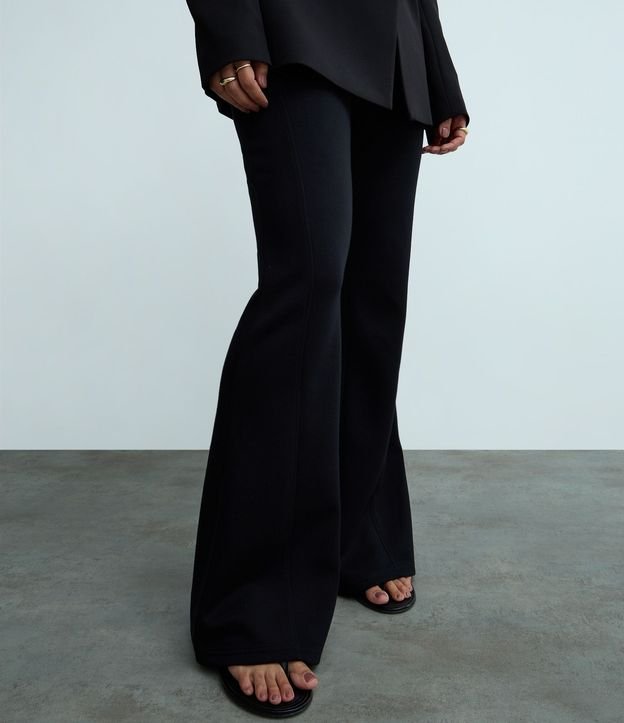 Pantalón Flare en Punto Roma con Cintura Incorporada 3