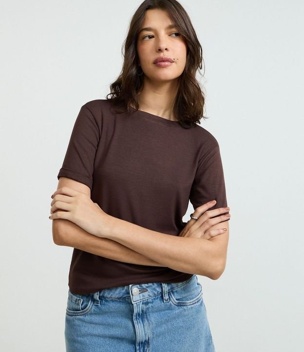 Blusa Básica en Viscosa con Manga Dobrada