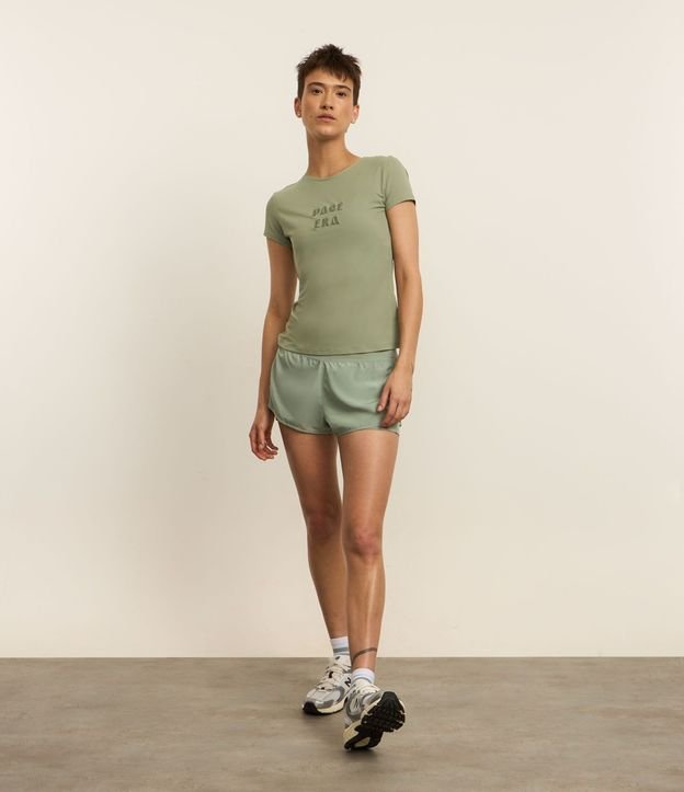 Remera Deportiva con Tecnologia Dry y Estampa Pace 2