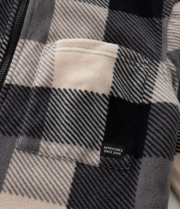 Saco Infantil en Fleece con Estampa de Cuadros y Capucha – Talle 5 a 14 años 11