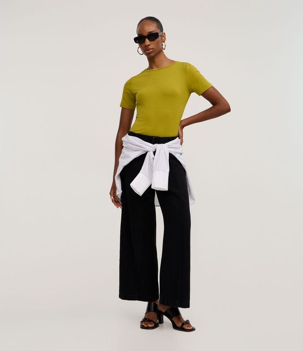 Blusa Básica en Viscosa con Escote Redondo 2