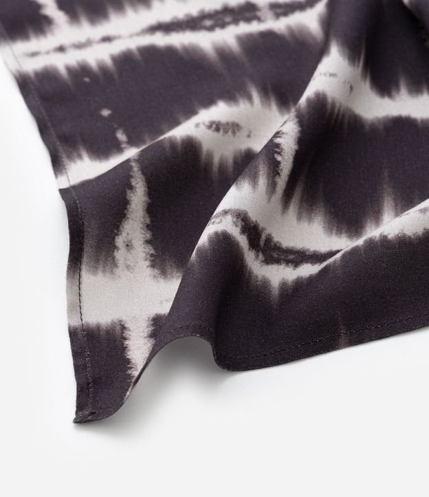 Pañuelo en Chalis con Estampa Shibori 5