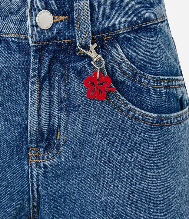 Short Slim Cintura Alta en Jeans con Colgante Floral 7