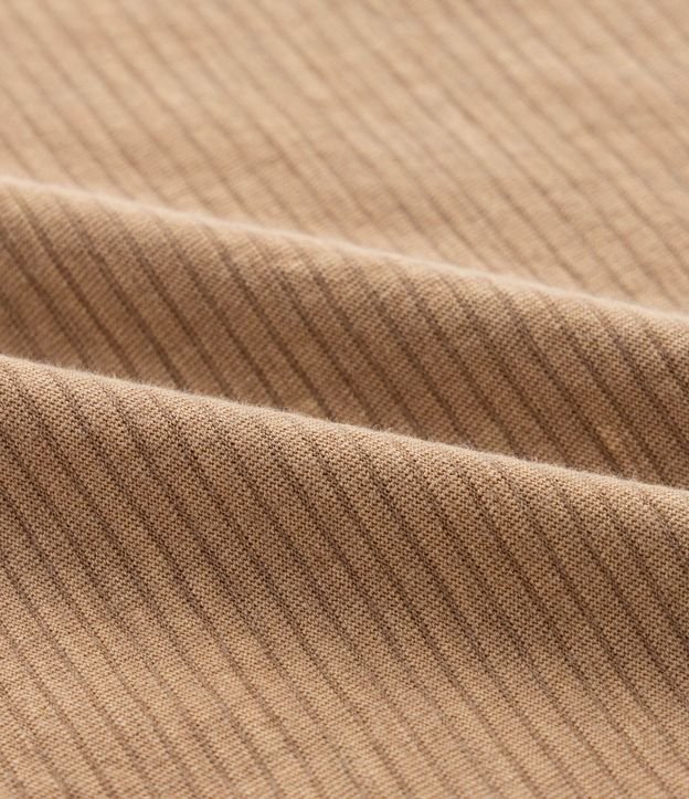 Remera en Algodón Texturizado con Bordado de Palmeras Curve & Plus Size 6