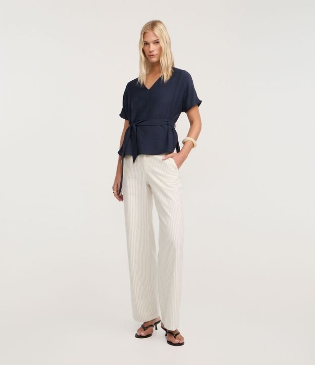 Blusa en Crepé con Escote V y Lazo en la Cintura 2
