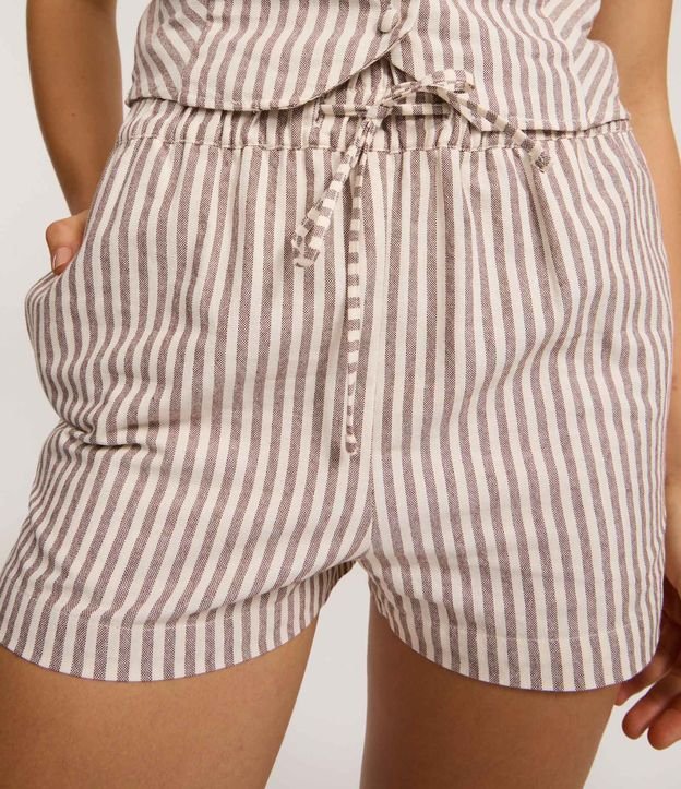 Short Runner Cintura Alta en Cotton con Rayas Verticales 4