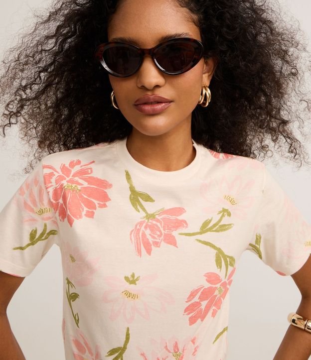 Blusa Slim en Algodón con Cuello Redondo y Estampado Floral 5
