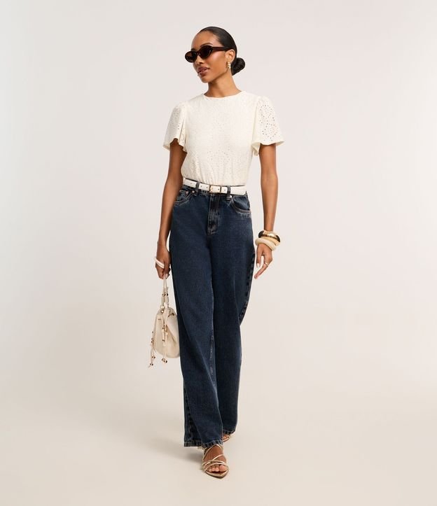 Blusa en Laise con Manga Abullonada y Bordado Cutout 3