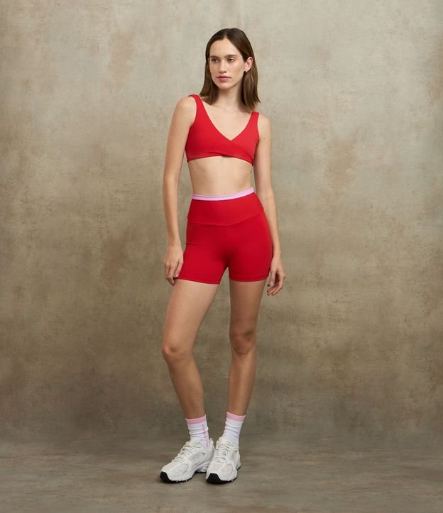 Bermuda Crossfiteira Deportiva en Microfibra con Cintura Contrastante 6