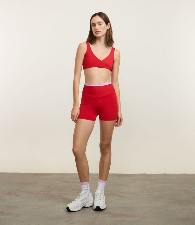 Bermuda Crossfiteira Deportiva en Microfibra con Cintura Contrastante 1