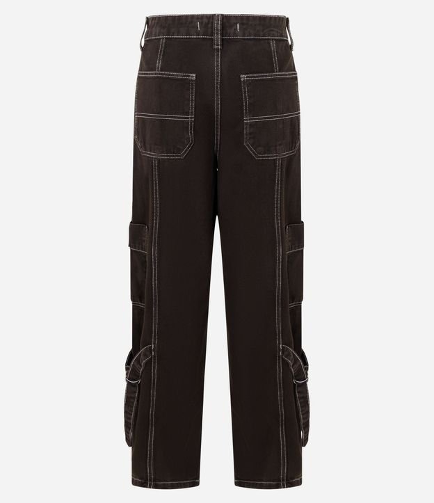 Pantalón Baggy en Sarga con Bolsillos Cargo y Costura Aparente 2