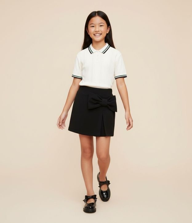 Blusa Infantil en efecto Punto con Cuello Polo y Rayas Contrastantes – Talle 5 a 14 años
