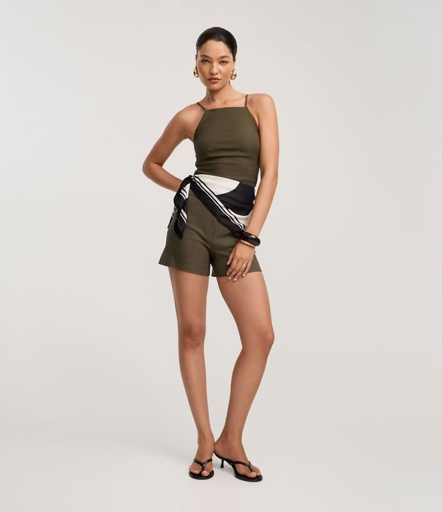 Blusa Ajustada em Viscose com Alça Fina e Decote Reto 2