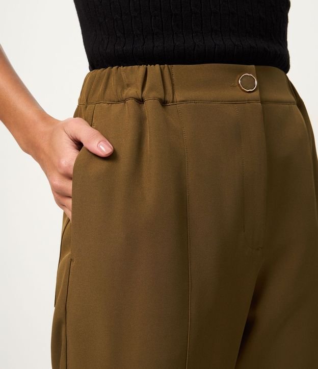 Pantalón Carrot en Crepé con Cintura de Elástico 3