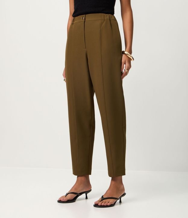 Pantalón Carrot en Crepé con Cintura de Elástico 4
