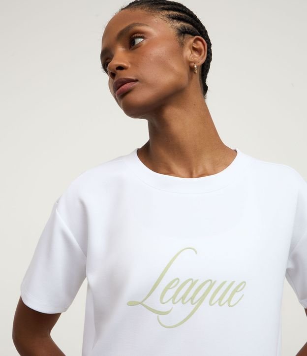 Remera Cropped Deportiva en Modal con Mangas Cortas 3