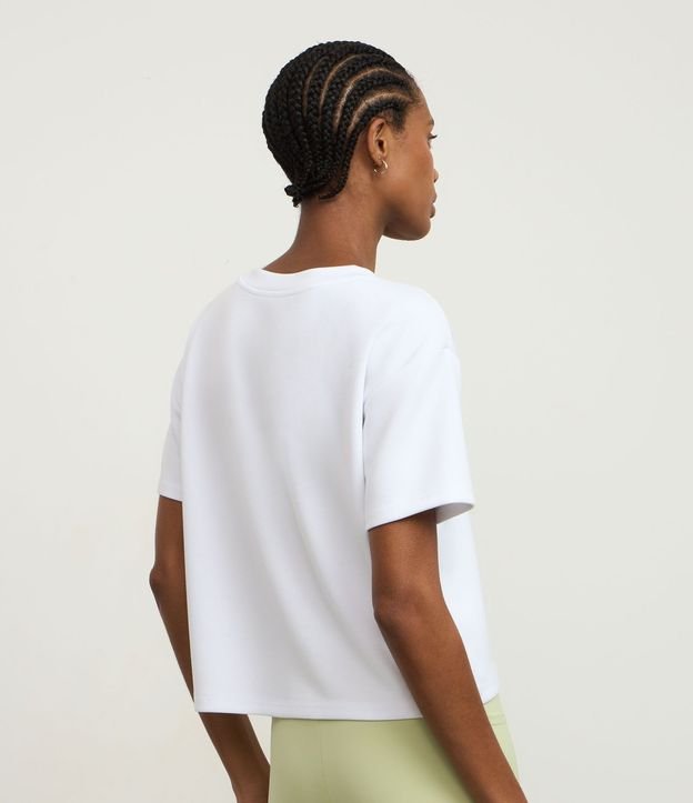 Remera Cropped Deportiva en Modal con Mangas Cortas 4