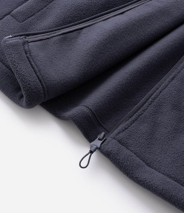 Buzo Masculino de Fleece con Capucha y Recorte en Tejido Plano 9