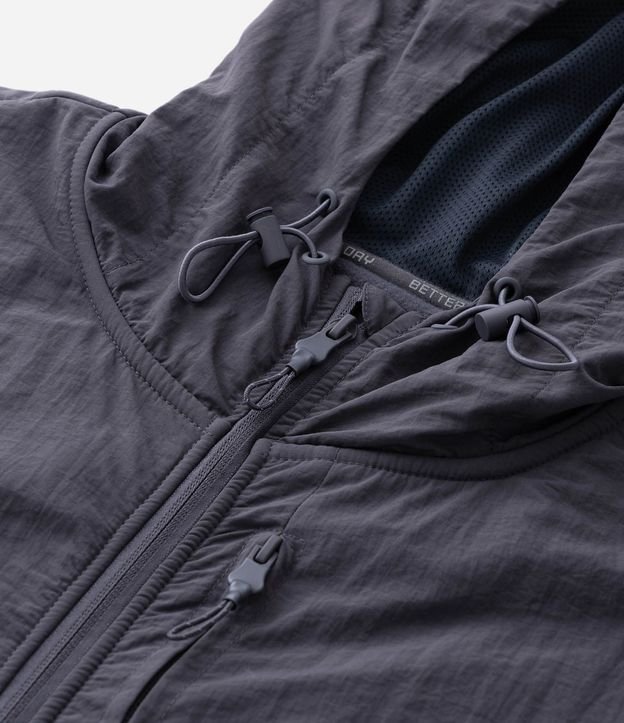 Buzo Masculino de Fleece con Capucha y Recorte en Tejido Plano 11