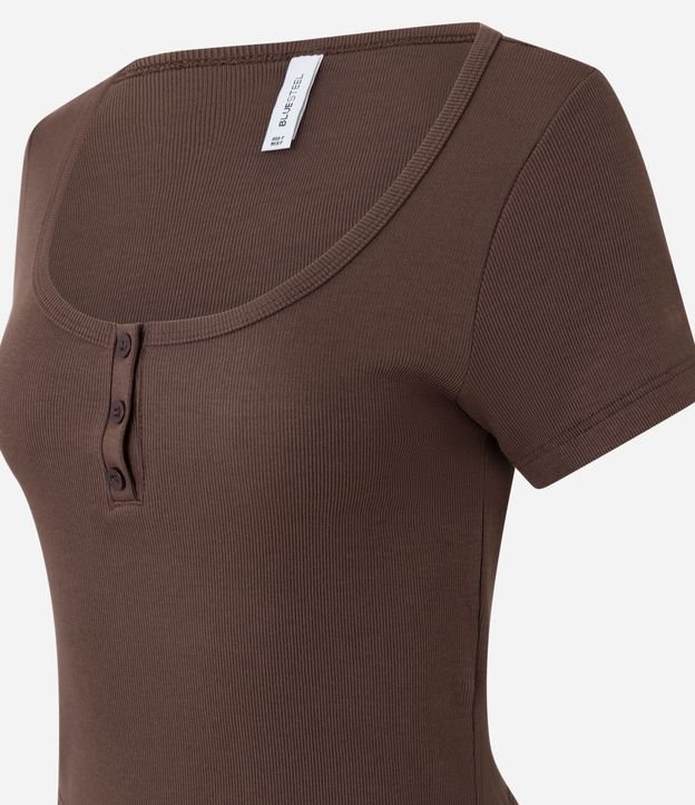 Blusa en Rib con Botones en el Escote 7