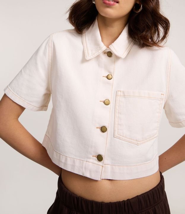Camisa Cropeed em  Sarga con Bolsillo y Costura Aparente 4