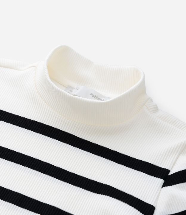 Remera Infantil Seamless Rayada con Cuello Alto – Talle 5 a 14 años 7