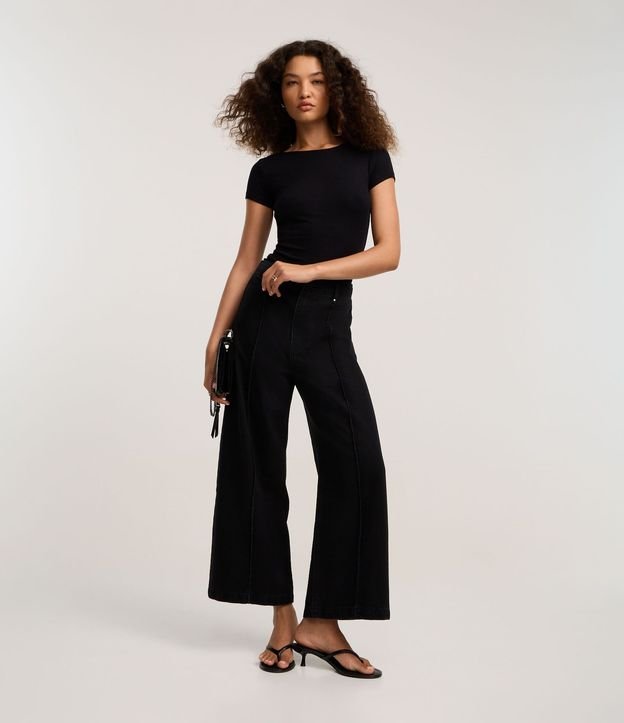Blusa Acanalada en Rib con Cuello Polo 2